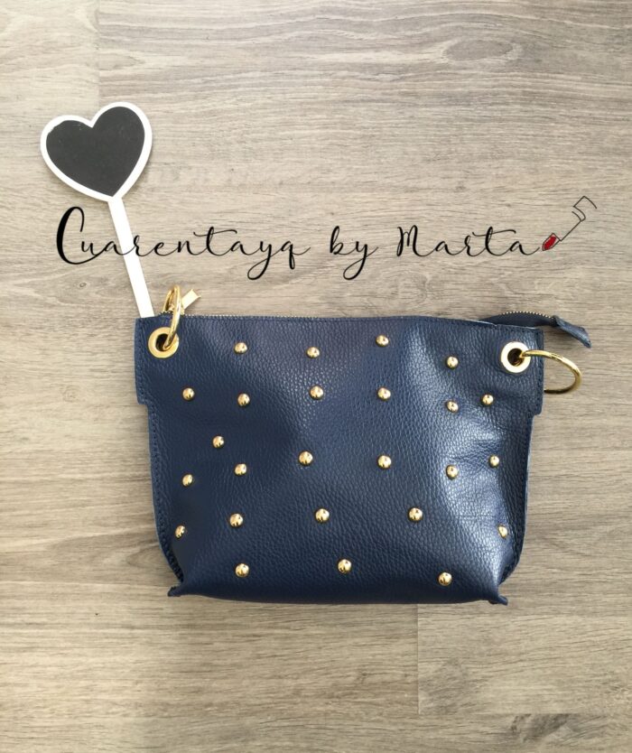 Bolso tachuelas azul