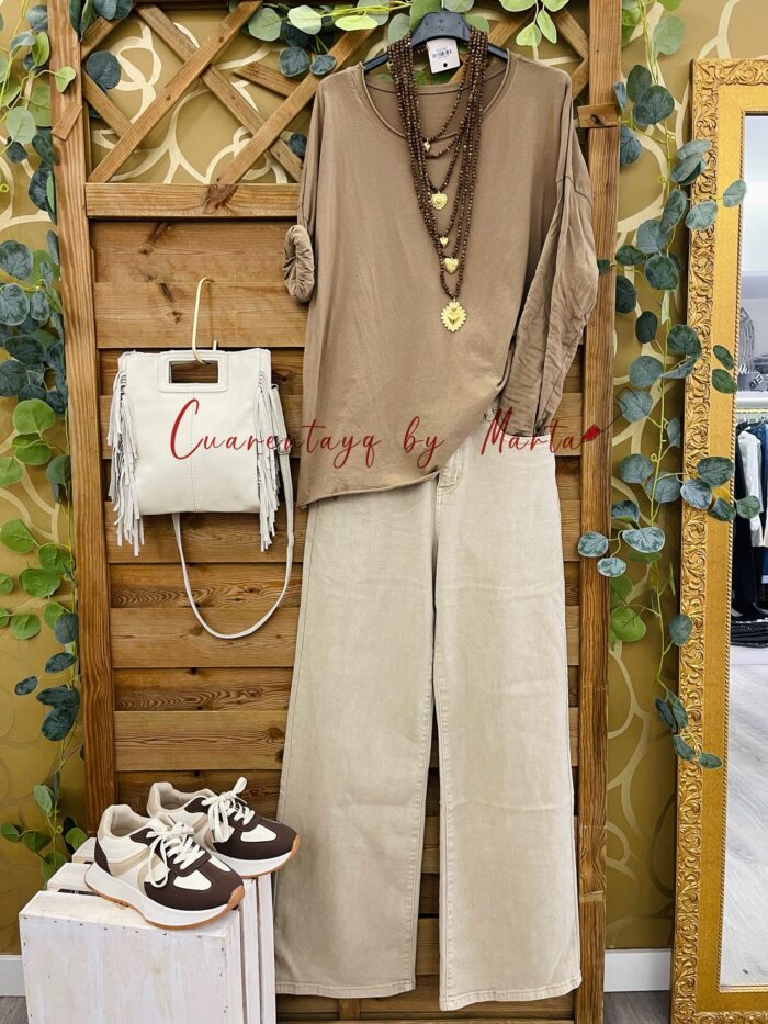 Vaquero elástico bloguera en acción Beige