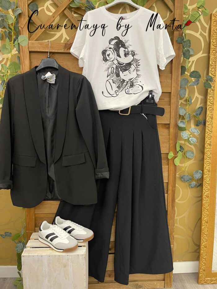 Camiseta Mickey Blanco y Negro