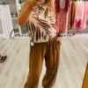 blusa halter licra palmas pantalon tachuelas marta