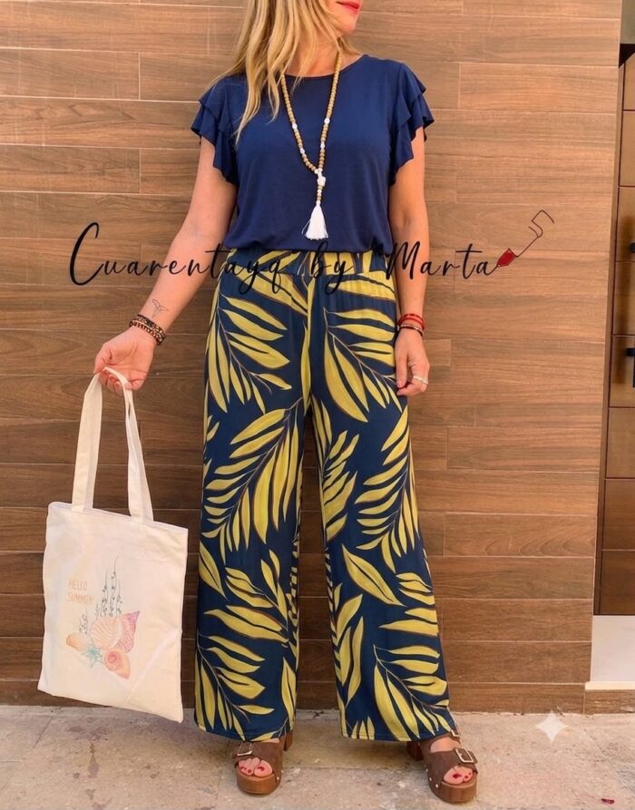 pantalon-licra-palmas-camiseta-manga-volantes