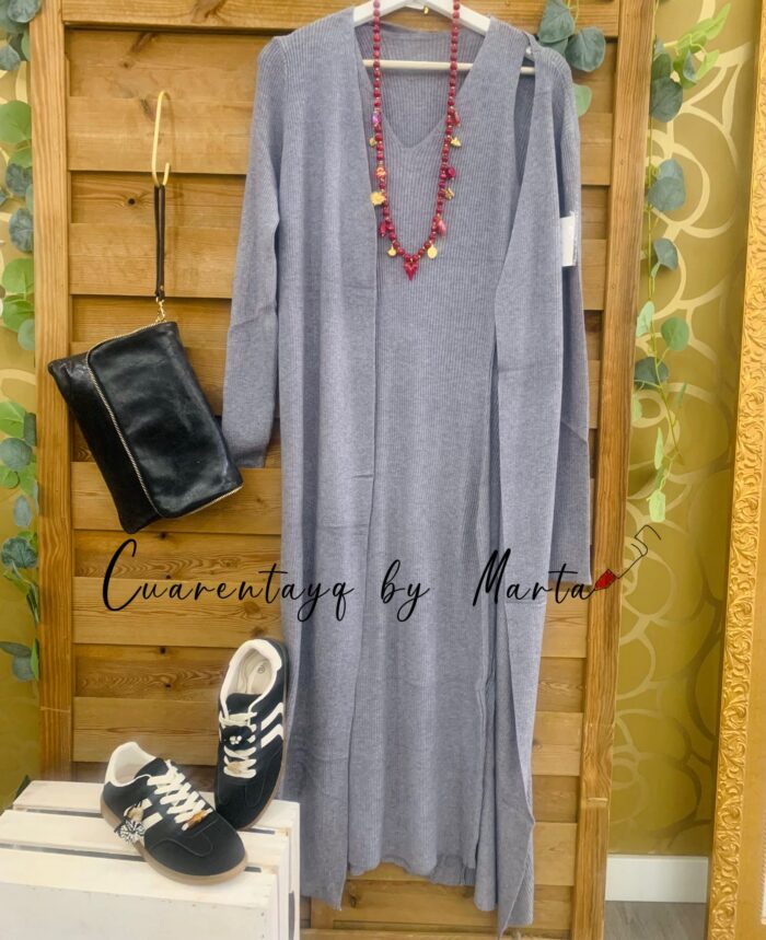 CONJUNTO CHAQUETA Y VESTIDO.