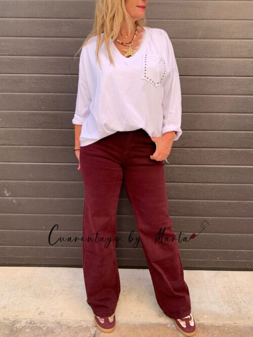 Camiseta Overzise Tachuelas