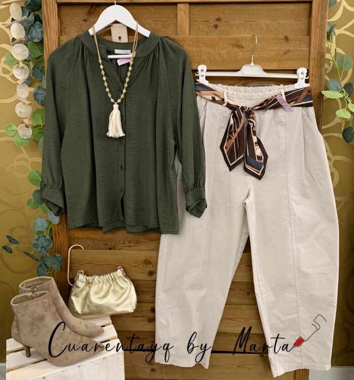 Pantalón Balloon y Pañuelo, Blusa manga estilosa y botin city
