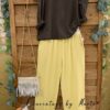 Sudadera tachuelas hombros al aire., pantalón sport tachas