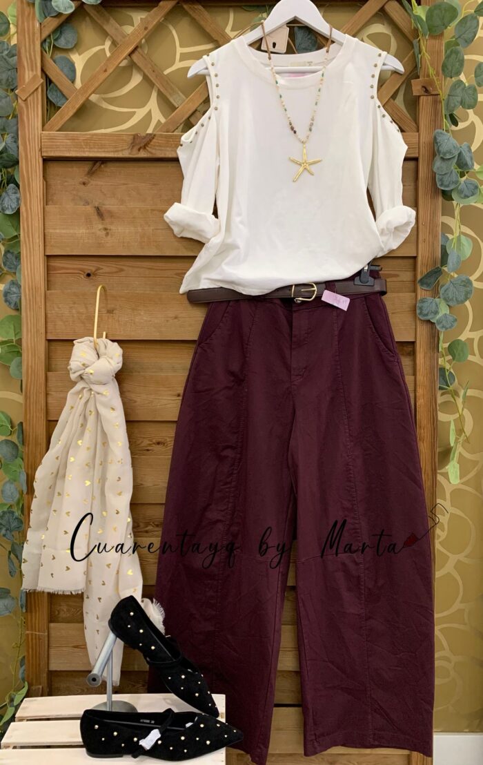 Pantalón tendencia Total, Manoletinas tachuelas y